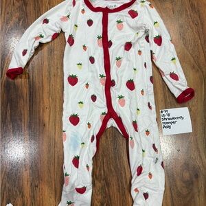 Kyte BABY Strawberry Patterned Kids romper